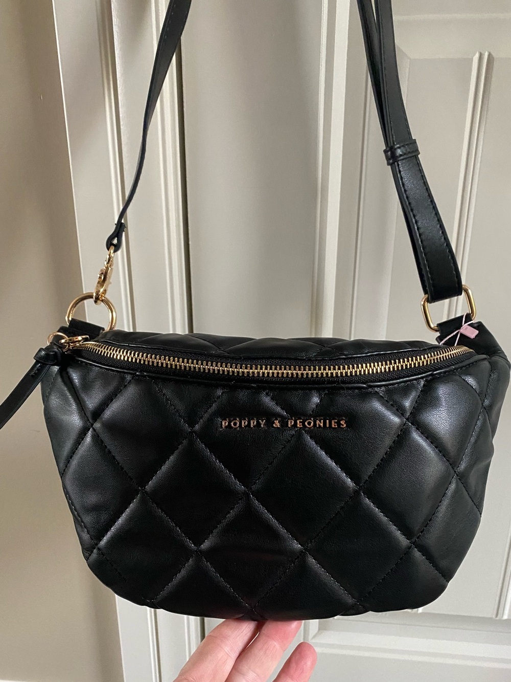 BRAND NEW with Tags ~ Poppy and Peonies Black Quilted Leather Sidekick